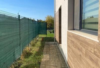 Vila superba situata langa lac si parc | Tunari - 18