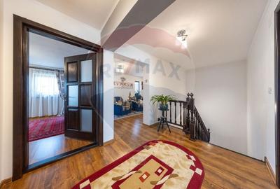 Casă cu 5 camere cu Teren 505 Mp în Hălchiu - 16