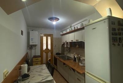 Apartament cu 3 camere decomandat în Central - 3