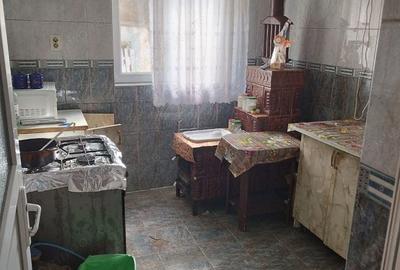 Casă cu 4 camere în Ciolpani - 9