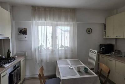Apartament cu 3 camere decomandat, mobilat în Băneasa - 14