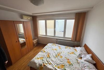 Proprietar inchiriez apartament 3 camere Sala Palatului sector 1 - 2