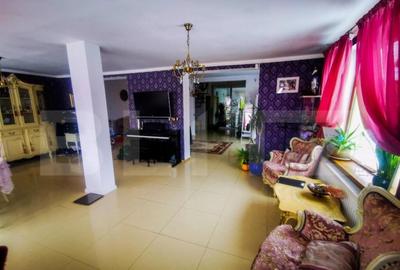 Casă cu 5 camere cu Teren 470 Mp în Central