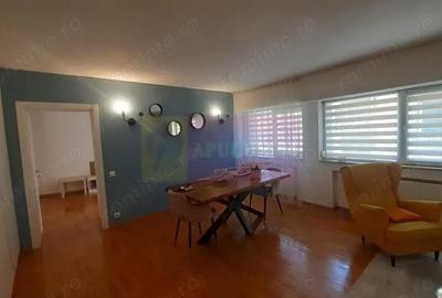Apartament Ultracentral Pia?a Romana Etajul 1