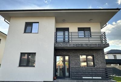 Casă cu 5 camere cu Teren 500 Mp în Păulești - 8