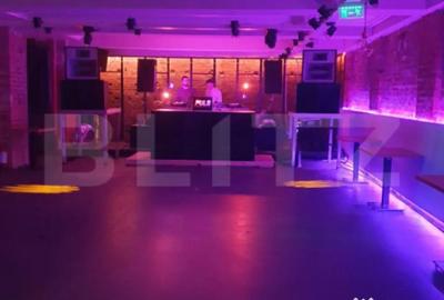 Spațiu comercial, de 639 mp, în P-ța Victoriei - 8