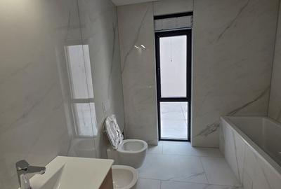 Apartament cu 5 camere în Aviației - 3