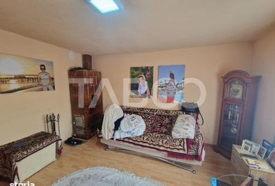 Casă cu 3 camere cu Canalizare în Rășinari - 5