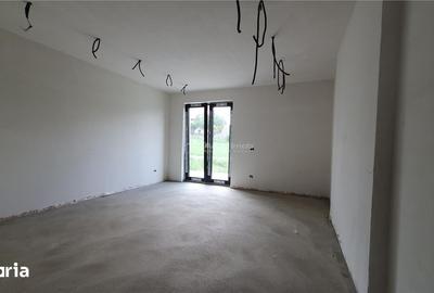 Casă cu 7 camere cu Teren 450 Mp în Central - 7