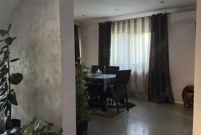 Casă cu 5 camere în Central - 1