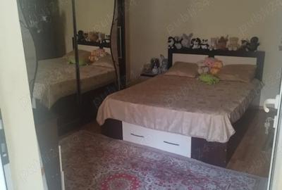 Casă cu 3 camere cu Teren 2500 Mp în Central - 1