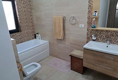 Casă cu 5 camere cu Teren 350 Mp în Dumbrăvița - 4