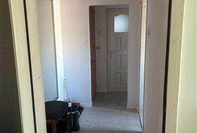 Apartament cu 2 camere decomandat, mobilat în 13 Decembrie - 7