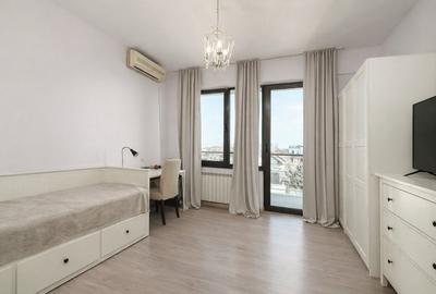 Apartament cu 4 camere semidecomandat în Central - 3