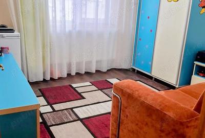 Apartament cu 3 camere decomandat în Central - 1