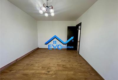 Apartament de cu 3 camere, decomandat, etaj intermediar, Da - 3