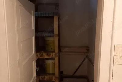 Apartament cu 3 camere decomandat în Central - 1