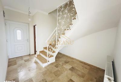 Casă cu 4 camere în Central - 1