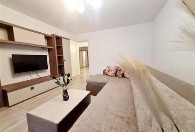 Apartament cu 3 camere decomandat, mobilat în Tractorul - 6