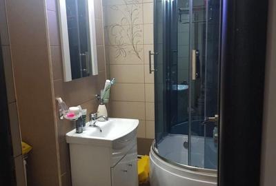 Apartament cu 3 camere decomandat în Central - 1