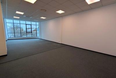 Spațiu comercial, de 70 mp, în Micro 5 - 5