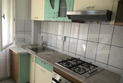Apartament de inchiriat, cu 3 camere, 62 mp, zona MIcro 16 - 6