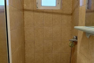 Apartament cu 2 camere decomandat în Micro 19 - 2