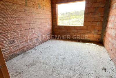 Casă individuală cu 8 camere cu Teren 887 Mp în Rediu - 3
