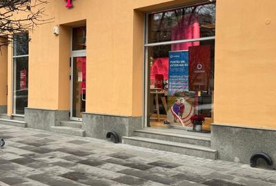 Spațiu comercial, de 160 mp, în Ultracentral - 8