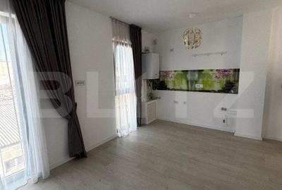Apartament 2 camere, cu loc de parcare in curte, zona centrala - 2