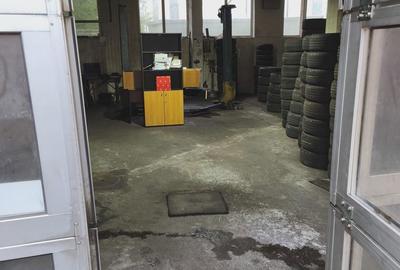 Spațiu comercial, de 106 mp, în Tractorul - 3