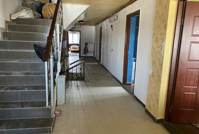 Casă cu 8 camere cu Canalizare în Afumați - 17