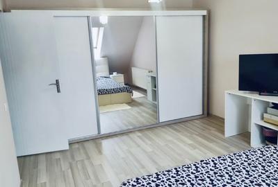Apartament spatios de 69 mp plus doua balcoane ,zona Terra - 9