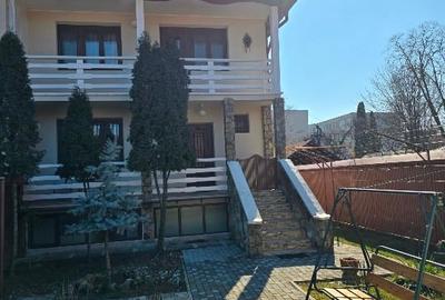 Casa cărămidă D+P+E+M , 356m2 , bucatarie de vară  58m2, teren 385m2 Casa cărămidă D+P+E+M , 356m2 , bucatarie de vară  58m2, teren 385m2 - 2