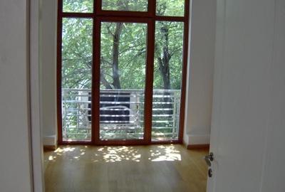 De Inchiriat Apartament 6 camere, C. Victoriei - Sala Palatului sect 1 - 5