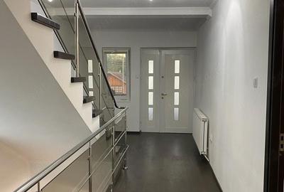 Casă cu Teren 550 Mp în Central