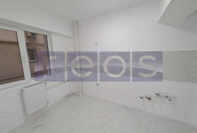 Apartament cu 3 camere decomandat în Obor