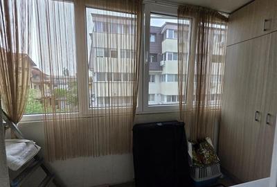 Apartament cu 3 camere decomandat în Apărătorii Patriei - 13