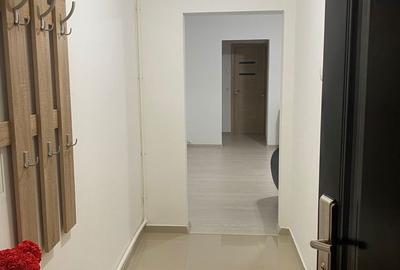Apartament cu 2 camere semidecomandat în Rovine - 1