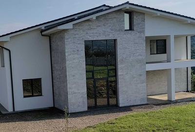 Teren de 1800 mp, în Central - 8