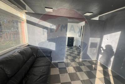 Spațiu comercial, de 93 mp, în Central - 3