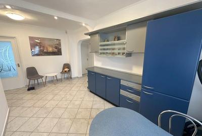 Inchiriere Apartament 3 Camere Modern Vatra Luminoasa - 10