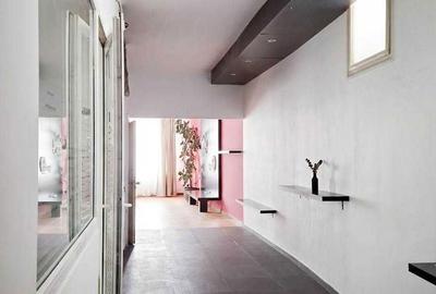 Spațiu comercial, de 135 mp, în Central - 4