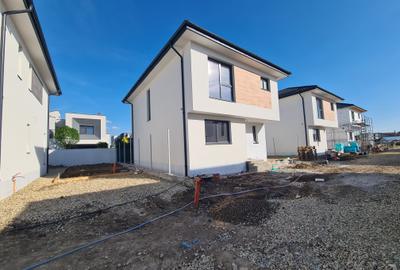 Casă individuală cu 4 camere cu Teren 250 Mp în Odăi - 7