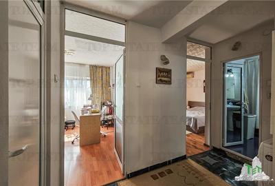 Apartament cu 3 camere decomandat, mobilat în Baicului - 6