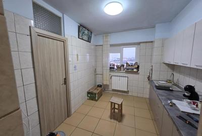 Apartament cu 3 camere, mobilat în Apărătorii Patriei - 4