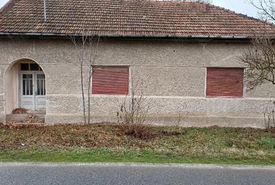 Casă cu 3 camere în Românești - 3