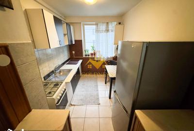Apartament cu 3 camere, mobilat în Central