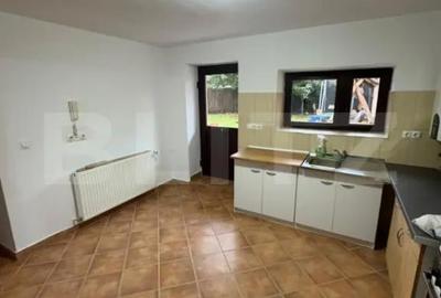 Apartament cu 3 camere semidecomandat, mobilat în Titulescu - 13