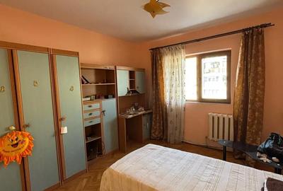 Apartament cu 3 camere decomandat în Central - 3